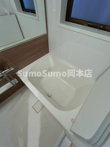 サンコート住吉駅前の浴室|コンパクトで使いやすいお風呂です