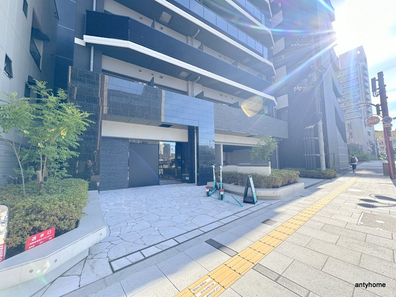 S-RESIDENCE難波大国町Deux　仲介手数料無料のエントランス