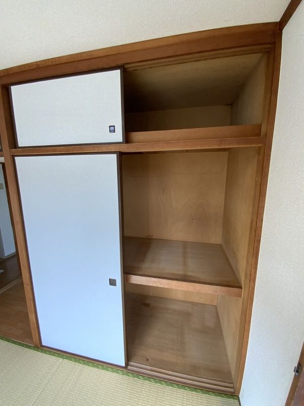 八王子市子安町２丁目のアパートの収納