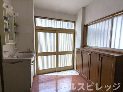 中古/さいたま市南区松本3丁目の玄関|和の趣を感じられる玄関
