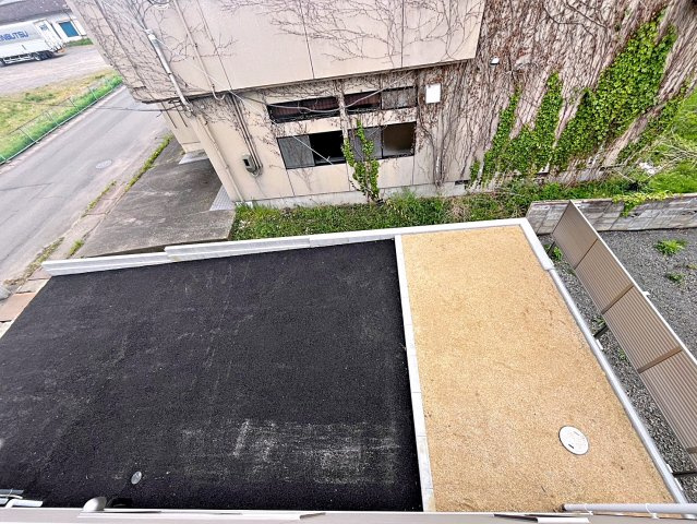 新築戸建・新築建売　伊達市梁川町御八郎　梁川小学校・梁川中学校の駐車場|駐車スペースは2～3台可能です！（車種による）