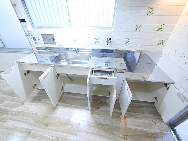 奈良市東九条町215-9貸家のキッチン|キッチンです