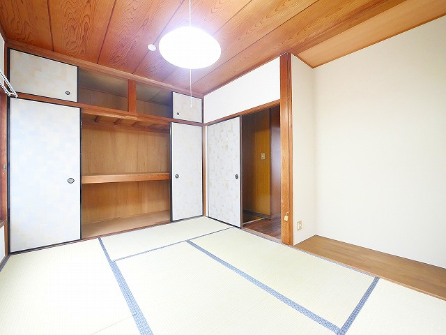 奈良市東九条町215-9貸家の和室|日本らしい落ち着いた雰囲気の和室です