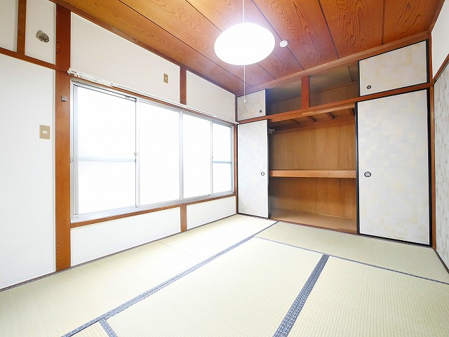奈良市東九条町215-9貸家の和室|和室があると、家にあたたかい雰囲気が生まれます