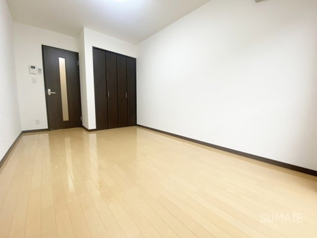 モンターニャ土呂の洋室|落ち着いた内装です！