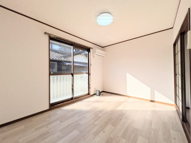 フライハイト柳井の居間・リビング