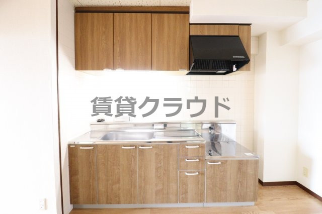 ゴールドパレスのキッチン|ガスコンロ2口設置可能です！