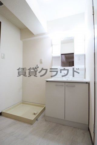 ゴールドパレスの洗面所|忙しい朝の身支度もこれなら安心ですね！