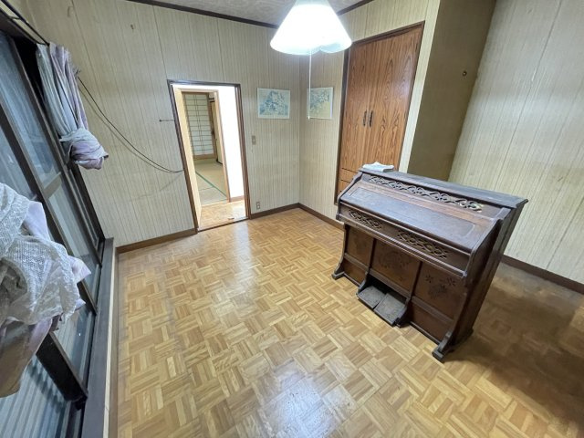 高崎市吉井町吉井　中古400の洋室