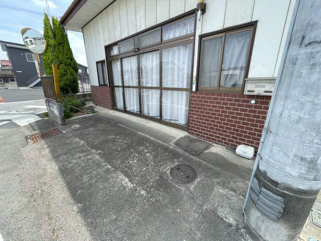 高崎市吉井町吉井　中古400の庭
