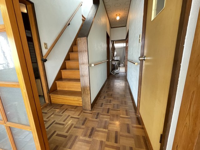 高崎市吉井町吉井　中古400の内装