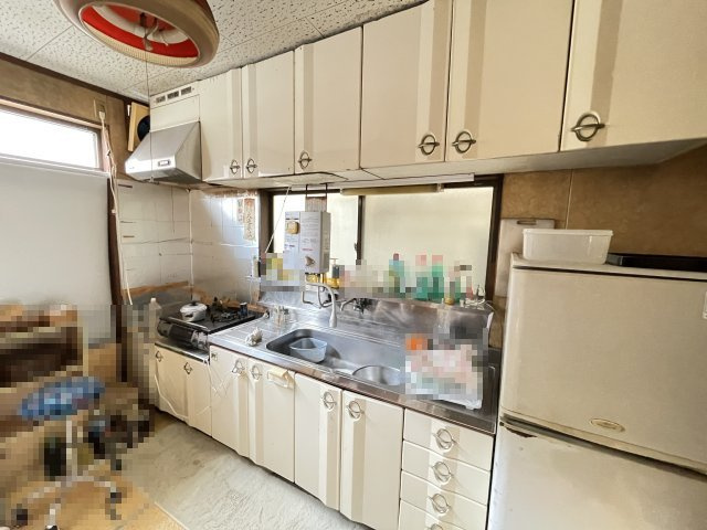 高崎市吉井町吉井　中古400のキッチン