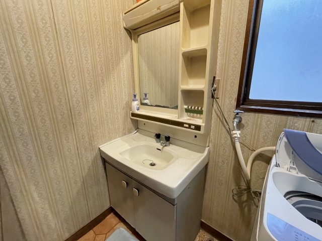 高崎市吉井町吉井　中古400の独立洗面台