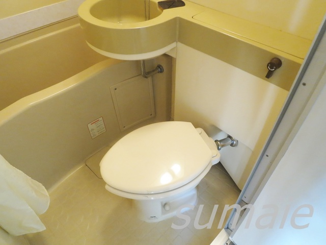 ホワイトキャビンのトイレ|トイレです☆