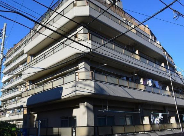 オリエンタル新宿コーポラスの外観