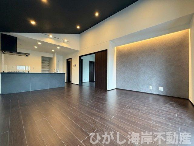 茅ケ崎市松林１丁目　新築戸建　全31区画の居間・リビング|18.2帖　LDK