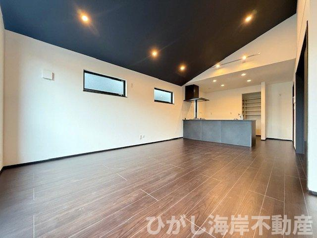 茅ケ崎市松林１丁目　新築戸建　全31区画のダイニング|18.2帖　LDK