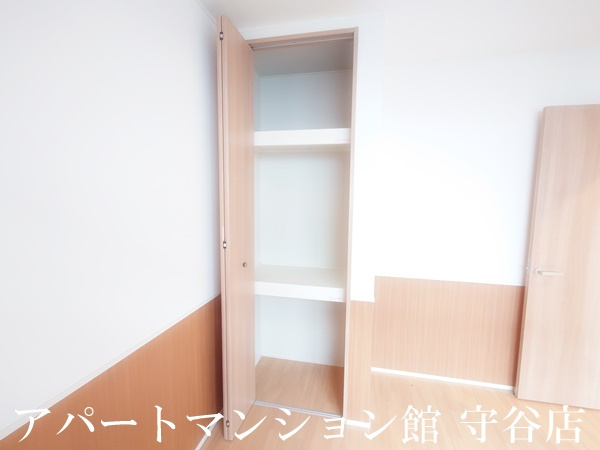 シャルメ・ドミールＡの収納