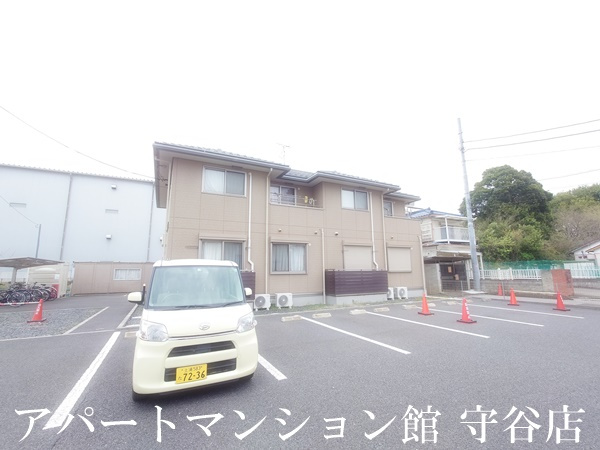 シャルメ・ドミールＡの外観