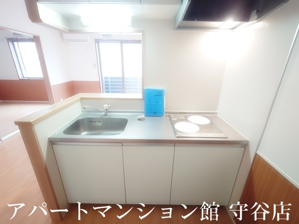シャルメ・ドミールＡのキッチン