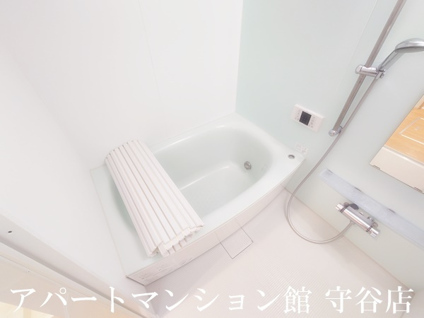 シャルメ・ドミールＡの浴室