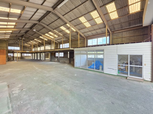 瑞浪市寺河戸町倉庫の内装