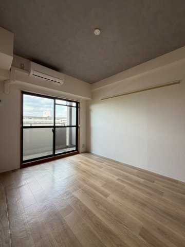 フルーレ住之江の居間・リビング