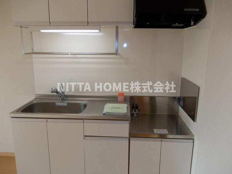 豊岡市九日市上町のアパートのキッチン|お料理が楽しくなるキッチンですよね◎