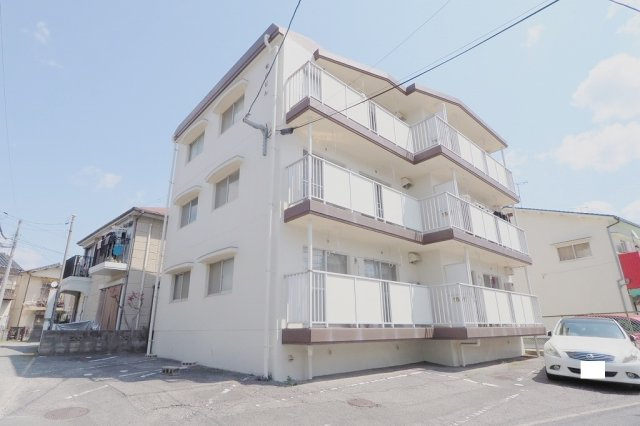 松山ビルの外観
