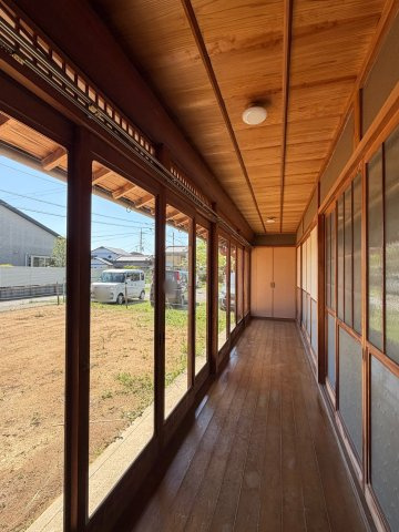 五條市二見４丁目　中古戸建の内装|お庭を眺めながら過ごすひととき♪