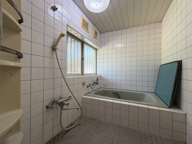 五條市二見４丁目　中古戸建の浴室|お風呂♪