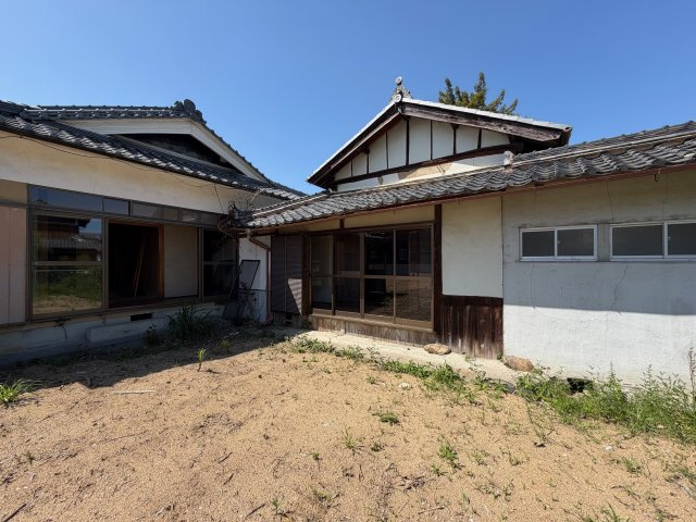 五條市二見４丁目　中古戸建の外観|離れあり♪