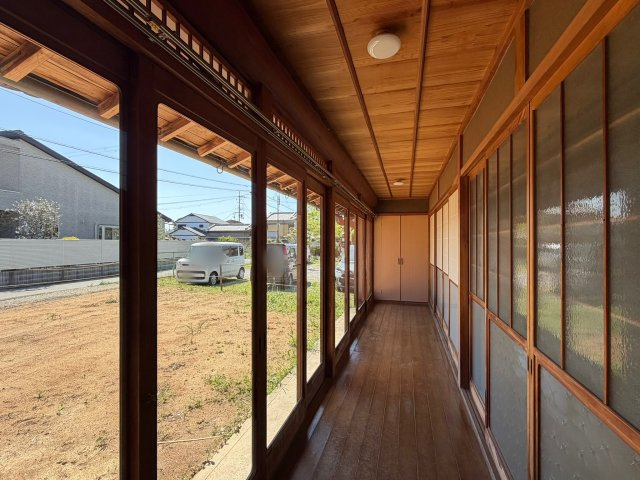 五條市二見４丁目　中古戸建の内装|南側で温かい縁側(^^)/