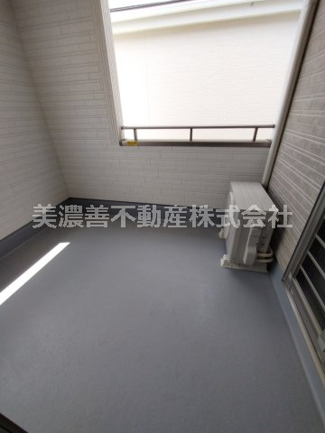 ６６８９１　岐阜市西川手新築戸建のバルコニー