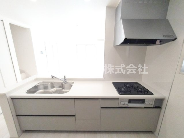 ６６８９１　岐阜市西川手新築戸建のキッチン