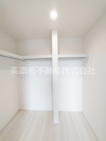 ６６８９２　岐阜市西川手新築戸建の収納
