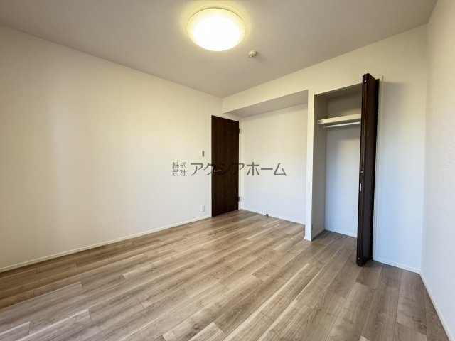 ダイアパレスUアリーナの寝室|洋室8帖