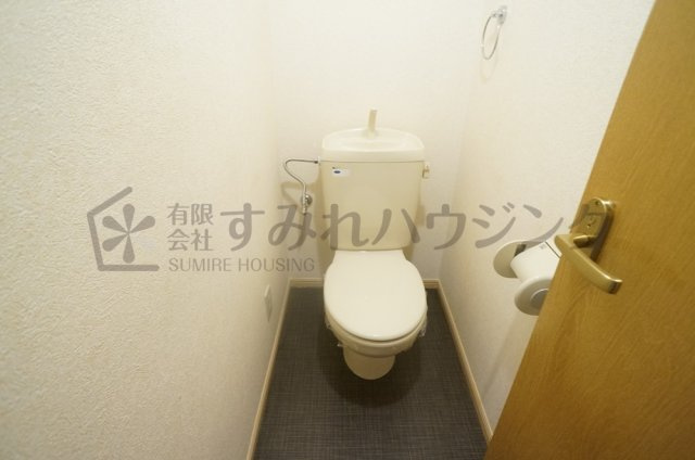 ルミエールのトイレ|参考、同建物・同間取りの号室