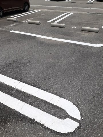 グラン　ベルジュ　Ｂの駐車場|駐車場完備です