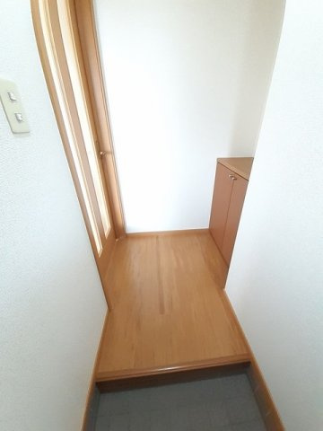 グラン　ベルジュ　Ｂの玄関|シンプルで使いやすい玄関です