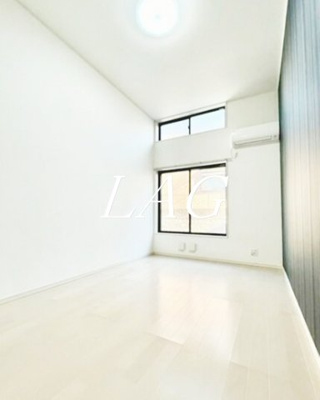 【居間・リビング】 | ルナージュ町田 | 洋室のお部屋です。