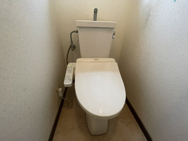 西宮市小松北町タウンハウスのトイレ