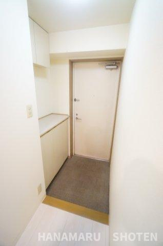 葛城ハイムの玄関