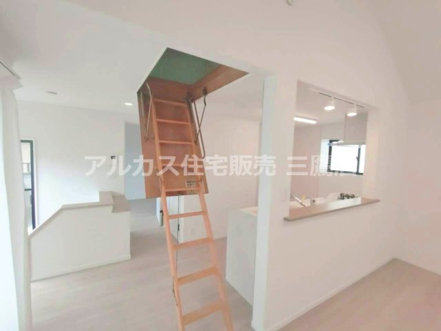 京王線 千歳烏山駅 17分 中古戸建 世田谷区祖師谷6丁目の居間・リビング