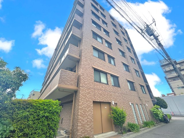 ナイスアーバン大島の外観|リビングを通過して各部屋へと移動する間取りです。ただいま！おかえり！行ってきます！の声が響き渡る、毎日大切な家族とコミュニケーションが取れる家族思いの間取りを作りました。