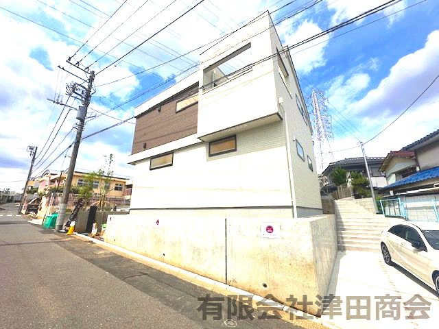 テラコッタ溢れる優しい暮らし　～神奈川区六角橋新築戸建て～の外観|物件の外観です