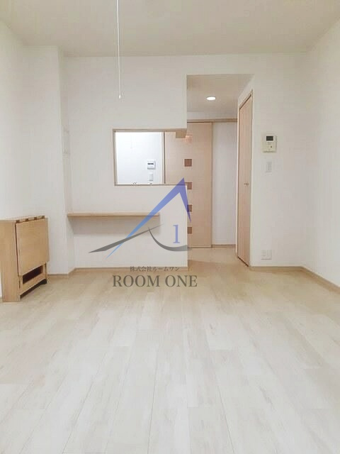 グラン　パールの居間・リビング|洋室のお部屋です。