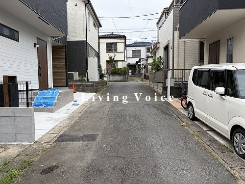 【仲介手数料０円】綾瀬市寺尾西1丁目　新築一戸建ての前面道路含む現地写真|綾瀬市寺尾西1丁目　新築一戸建て