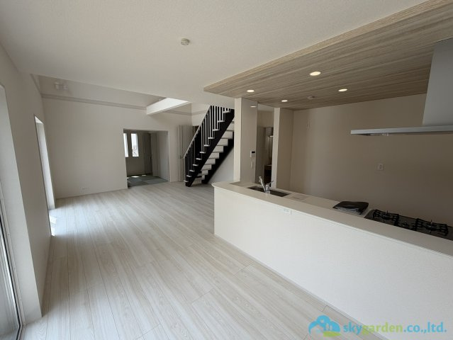 秦野市渋沢上2丁目　新築戸建　全1棟1号棟の居間・リビング