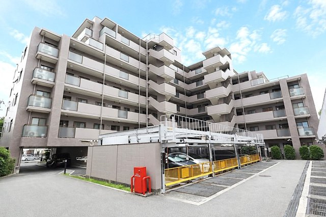 ステイツ西宮甲東園の外観|阪急「門戸厄神」徒歩15分×2026年6月室内リフォーム済みで即お引渡しが可能です。皆様からのご連絡を心よりお待ちしております。